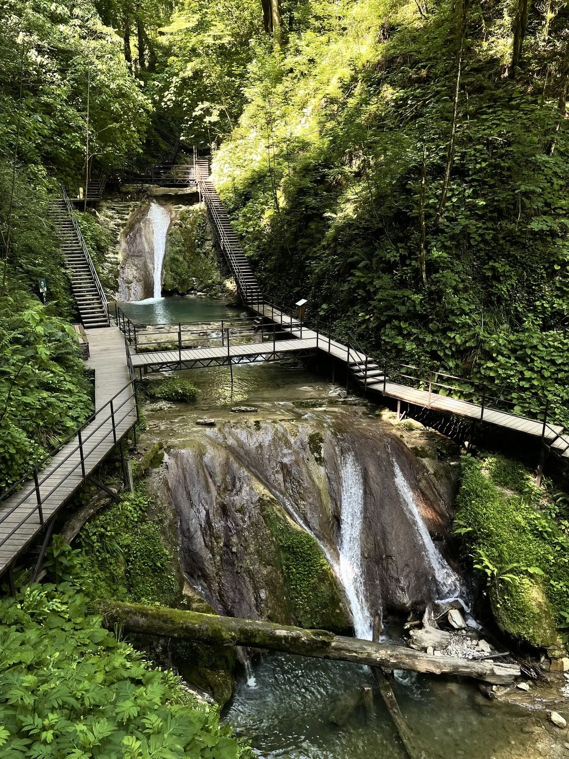 <span style="font-weight: bold;">Водопады</span>